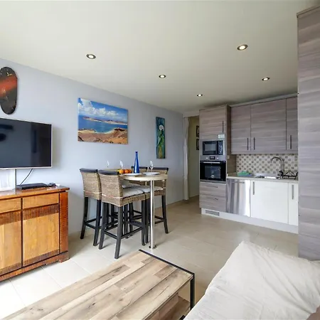 El Rincon Harbour View Apartment